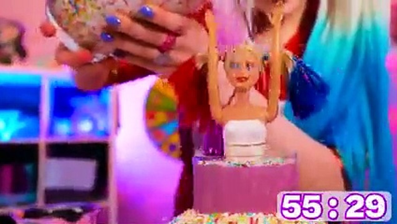 Cooking Cake With a pretty Doll | Cake competition| SURPRISE HOLIDAY KITCHEN MAKEOVER.