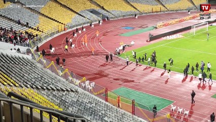لحظات جنونية بين لاعبي فاركو والجمهور بعد فوز تاريخي علي الزمالك