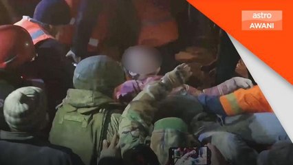 Russia's rescue crews in Syria pulling people alive from quake-hit buildings