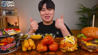 ASMR MUKBANG 직접 만든 치즈 햄버거 치즈스틱 불닭볶음면 양념 치킨먹방! & 레시피 FIRE NOODLES AND CHEESE BURGER EATING SOUND!