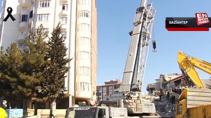 Gaziantep’te canlı umudu bulunan enkazda arama yaparken depremle sarsıldılar