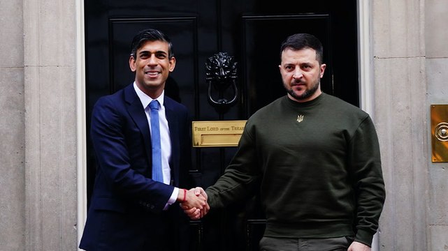 Zelensky greeted by Rishi Sunak ahead of Downing Street meeting