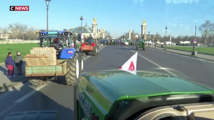 Les agriculteurs on manifesté en tracteur dans Paris