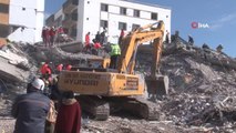 Depremde büyük yıkımın gerçekleştiği Nurdağı'nda arama kurtarma çalışmaları sürüyor