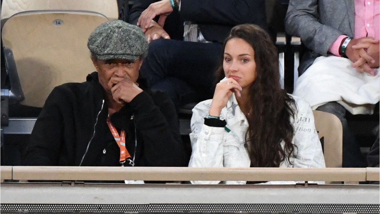 GALA VIDEO – Yannick Noah : sa fille Jenaye très proche d’un célèbre rappeur, leur bisou fait jaser !