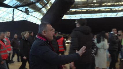 Antalya Büyükşehir Belediye Başkanı Böcek, Afet Yardım Merkezinde Çalışmaları İnceledi