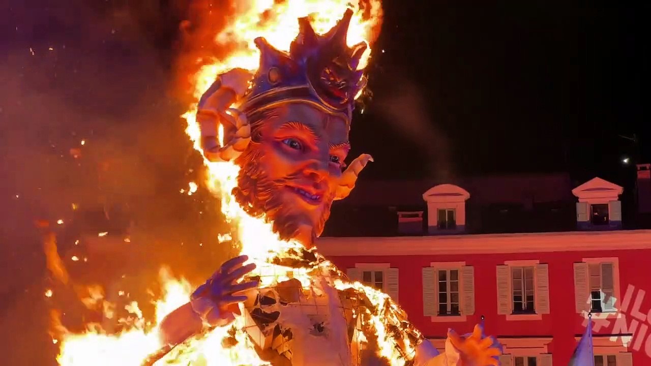 Carnaval de Nice 2022 : l'incinération du Roi des Animaux