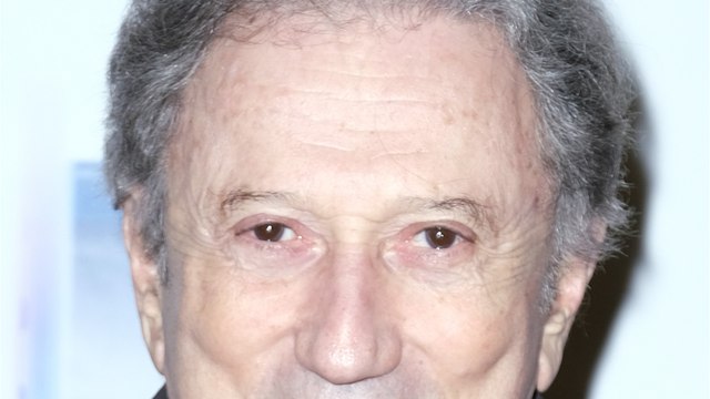 VOICI : Michel Drucker hospitalisé : qu'arrive-t-il à l'animateur de Vivement Dimanche ?