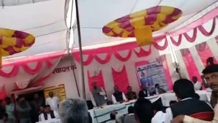 satna: जब भड़के लोगों ने पूर्व विधायक को भाषण देने से रोका