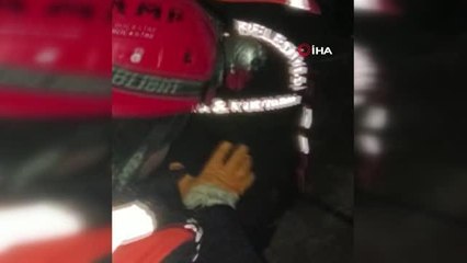 Ümraniye Belediyesi ekipleri depremden 50 saat sonra enkazdan anne ve oğlunu kurtardı