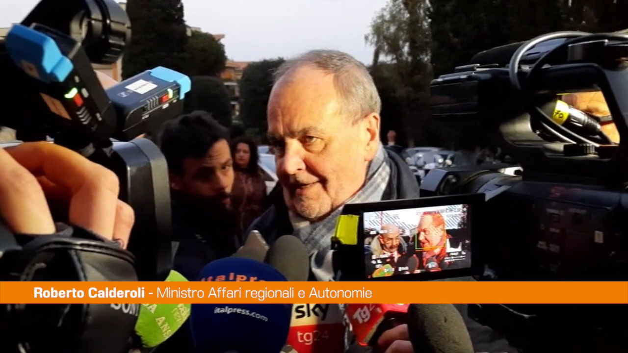 Autonomia, Calderoli "Viaggia su binario diverso rispetto a regionali"