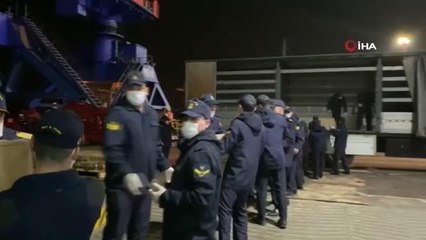 MSB: "TCG İSKENDERUN, İskenderun'a limanına yardım malzemelerini teslim etti"