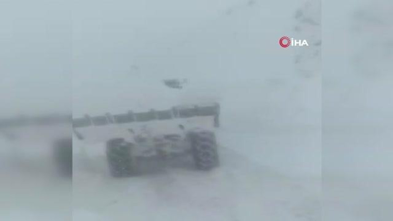 Şemdinli-Derecik yolu ulaşıma açıldı