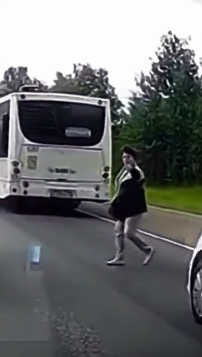 Traverser la route n'importe comment... et avoir beaucoup de chance