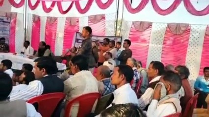 satna: यहां राशन मांगने पर मिलते हैं थप्पड़
