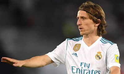 مودريتش يرفض تمديد عقده مع ريال مدريد للحاق برونالدو
