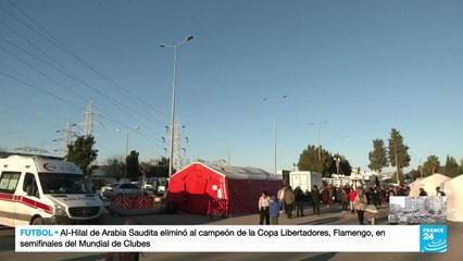 Informe desde Osmaniye: servicios de emergencia hospedan víctimas en campos improvisados