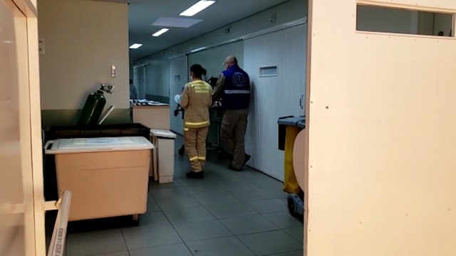 Idoso de bicicleta fica ferido em acidente com carro na Rua da Lapa