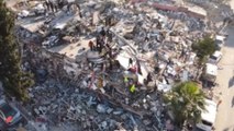 Suben a más de 9.000 los muertos por los terremotos en Turquía