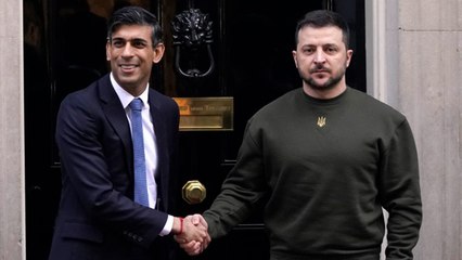 젤렌스키, 영국·프랑스 깜짝 방문..."전투기는 자유를 위한 날개" 지원 호소 / YTN