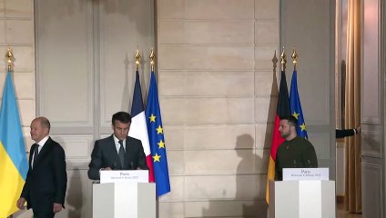 Zelensky pede mais armas