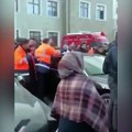 Deprem bölgesinde Bakan ve Vali'ye büyük protesto!