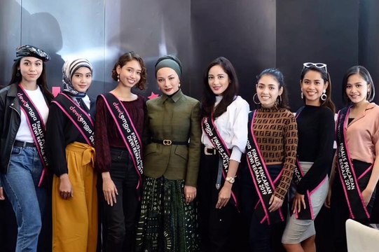 #DewiRemaja MeleTOP Jadi Fashion Playground Neelofa Kerana..
