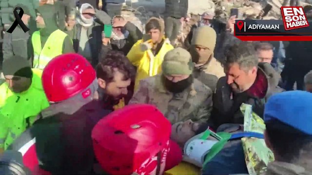 Adıyaman'da 1 kişi depremden 77 saat sonra enkazdan kurtarıldı