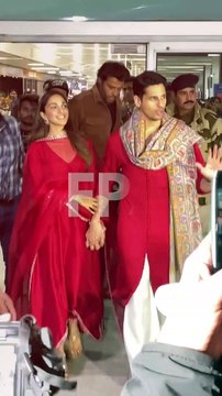Newlyweds Kiara Advani, Sidharth Malhotra Distribute Sweets to Paps at Delhi Airport
