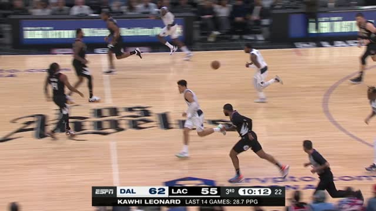 Irving shines on Dallas debut in LA