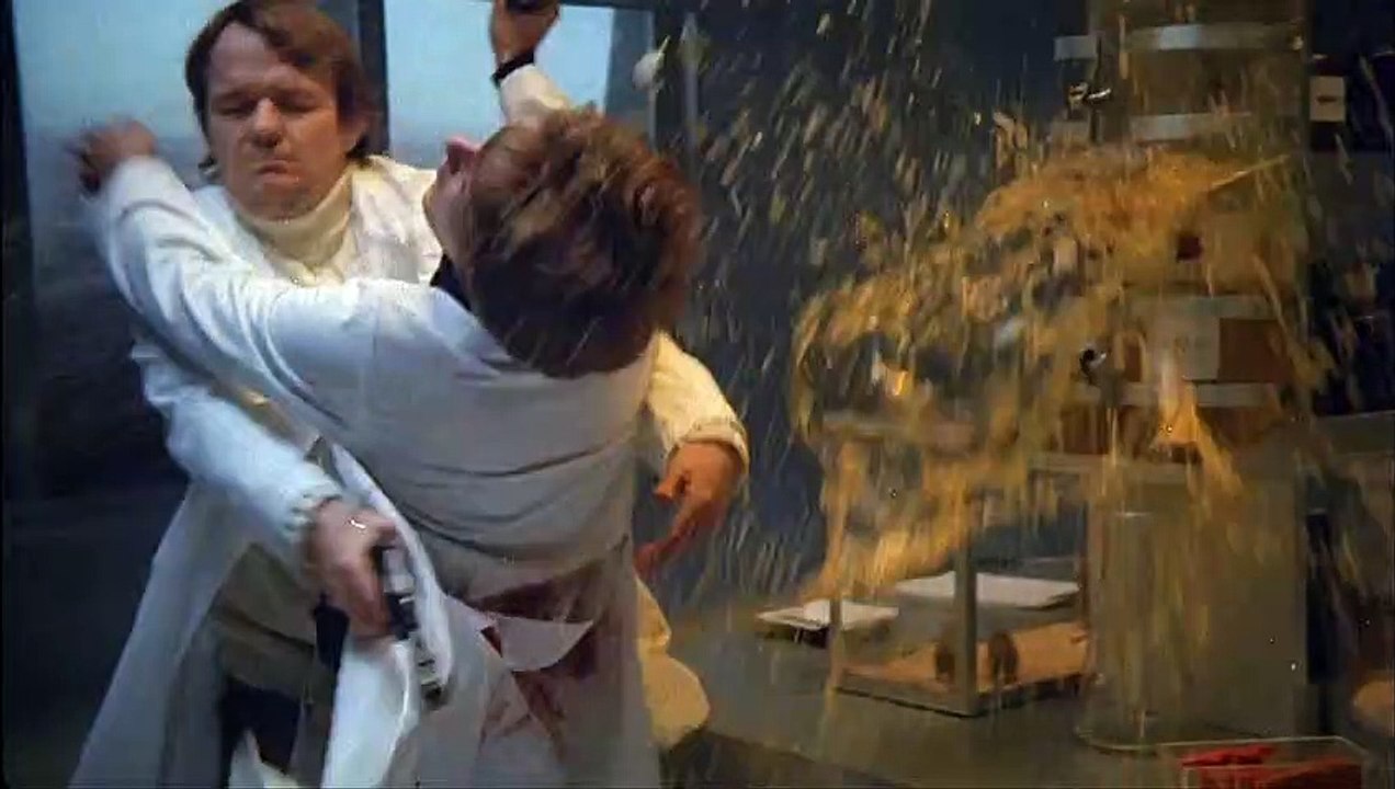 Το Πέρασμα της Κασσάνδρας | movie | 1976 | Official Trailer