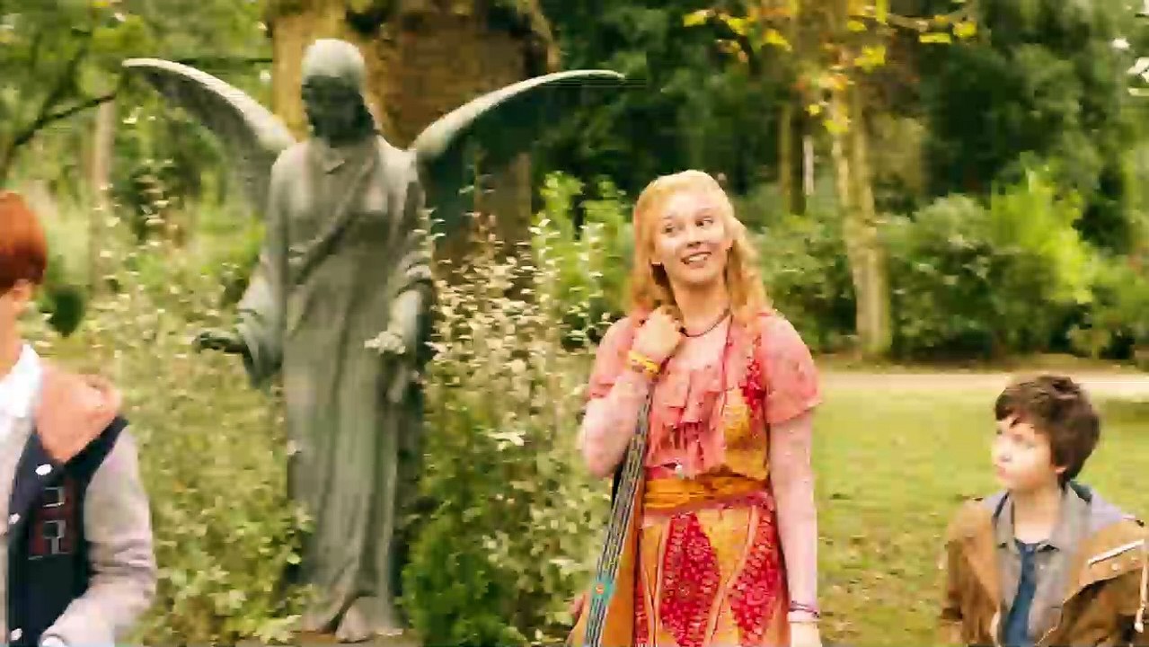 Die Vampirschwestern 2 - Fledermäuse im Bauch | movie | 2014 | Official Trailer