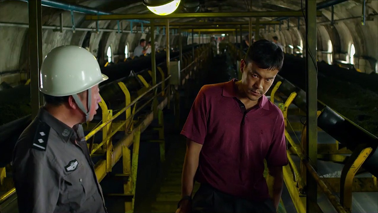 Feuerwerk am helllichten Tage | movie | 2014 | Official Trailer