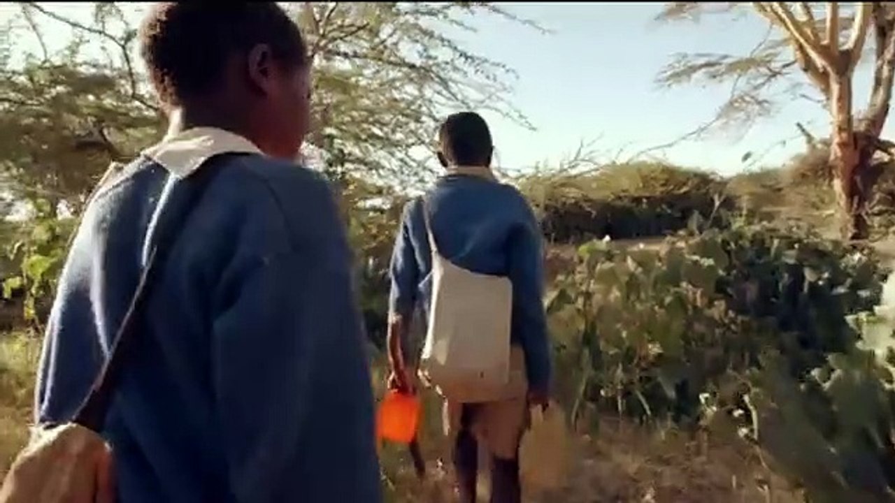 Auf dem Weg zur Schule | movie | 2013 | Official Trailer