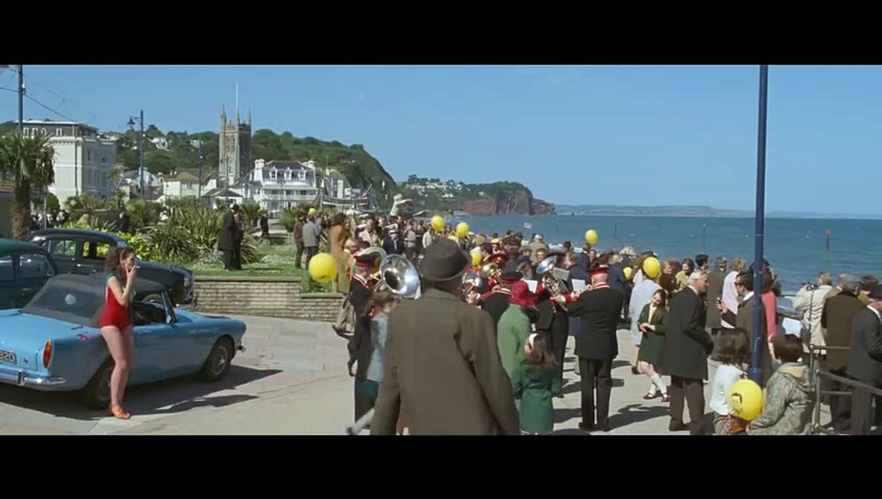 Vor uns das Meer | movie | 2018 | Official Trailer