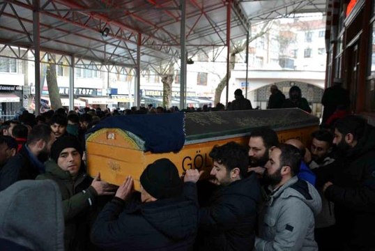 Enkazdan çıkan yüksek lisans tezi, hocasını duygulandırdı