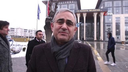 Kütahya Belediyesi'nden deprem bölgesine 22. tır dualarla uğurlandı