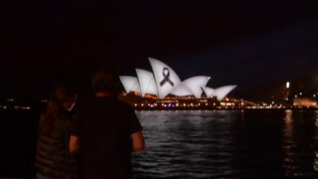 Sisma Turchia e Siria, un fiocco nero sulla Sydney Opera House