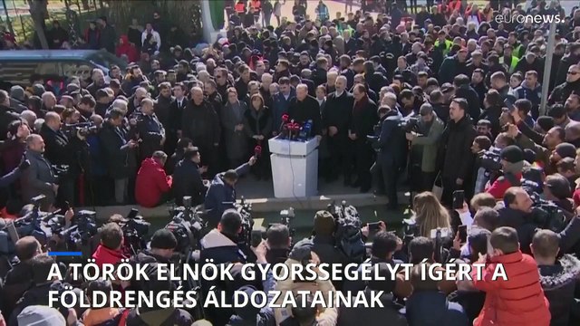 A török elnök 10 ezer lírás gyorssegélyt ígért a földrengés károsultjainak