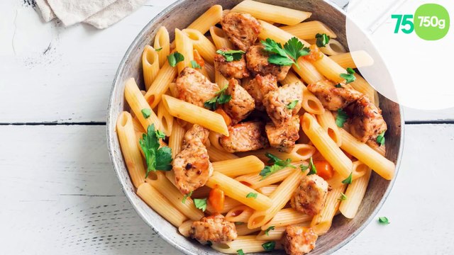 Penne au poulet et persil plat