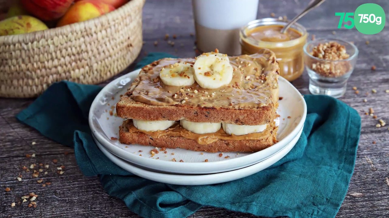 Croque-monsieur sucré à la banane et beurre de cacahuètes