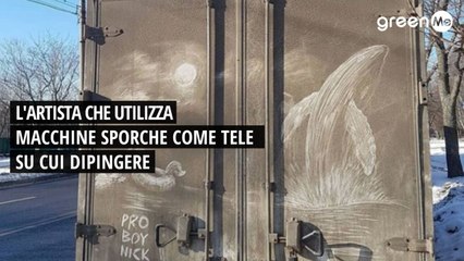L'artista che utilizza le macchine sporche come tele da dipingere