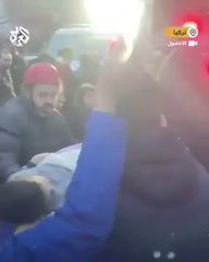 لحظات_تحبس_الأنفاس_أثناء_عملية_إنقاذ_طفل_من_تحت_الأنقاض_في_تركيا(240p)