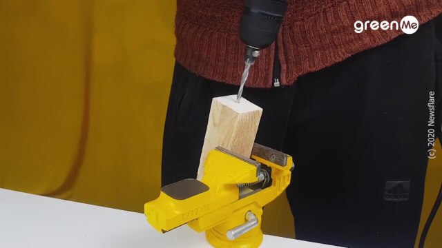 Come ti costruisco una casetta tiragraffi per il gatto da vecchi mobili