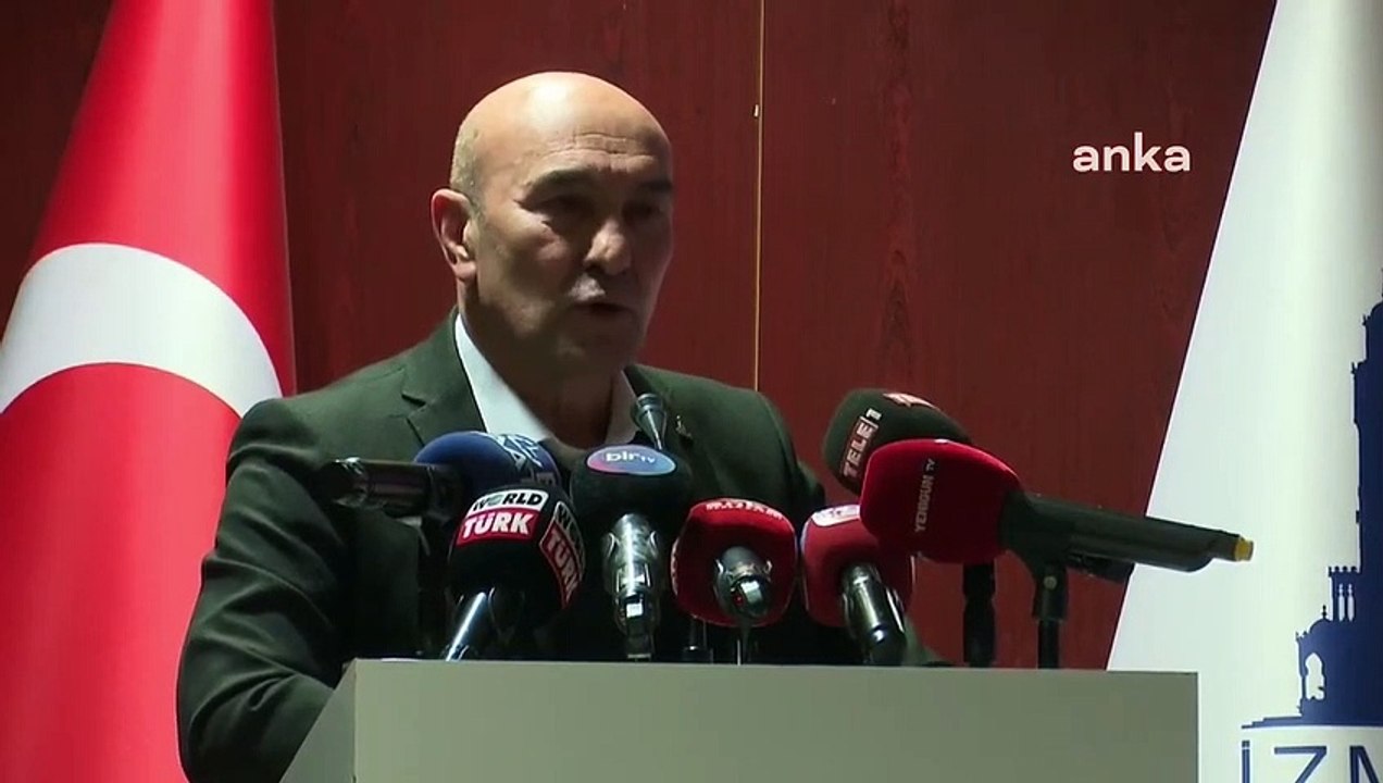 Deprem bölgesi izlenimlerini anlatan İzmir Büyükşehir Belediye Başkanı Tunç Soyer, gözyaşlarını tutamadı:  “Cesetler ikili çıkıyor. Evladına sarılmış anneler, babalar.”