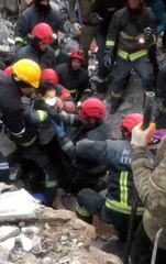 14 yaşındaki Mahmut'u bir elin giremeyeceği delikten ulaşıp 86 saat sonra sağ kurtardılar