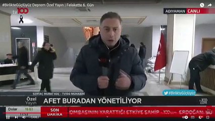 Afedzede 'çadır yok, elektrik yok' dedi, muhabir mikrofonu arkasına sakladı