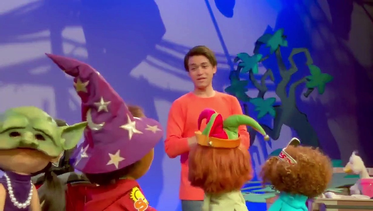 Julie's Greenroom - Se1 - Ep12 - The Mess Rehearsal HD Watch
