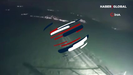 Tüyler ürperten depremin korkunç görüntüsü: Dağ böyle sarsıldı!