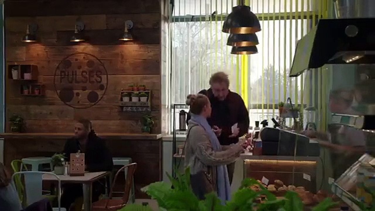 Holby City - Se22 - Ep15 HD Watch